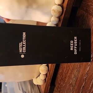 NIB Hotel Collection Black Reed Diffuser Box